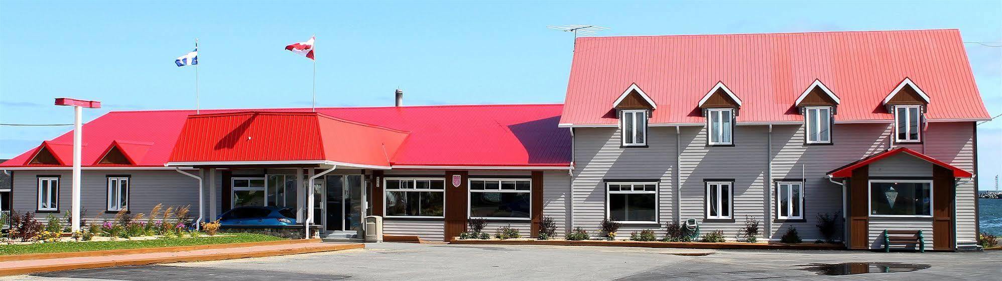 Auberge Le Caribou Riviere-au-Renard Exterior foto